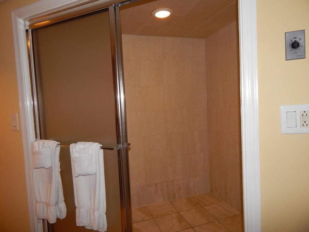 Coconut Malorie Resort Hotel, Ascend Hotel Collection Ocean City Exteriör bild